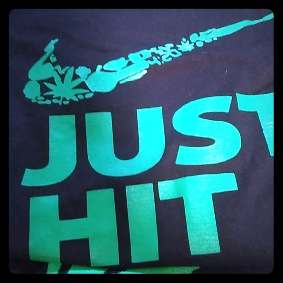 Unique clothes - Picture 1 of 2